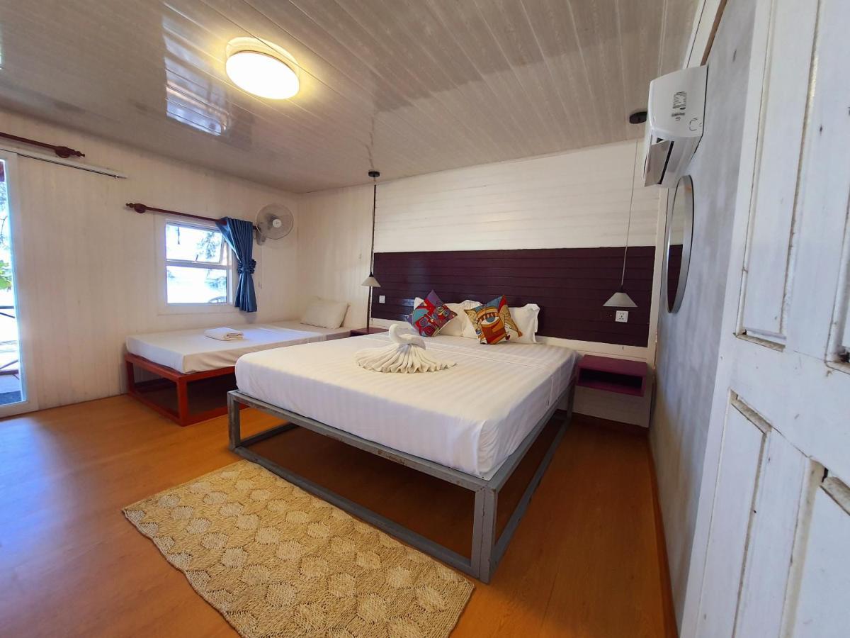 Sandy Beach Bungalows Koh Rong Sanloem Bagian luar foto