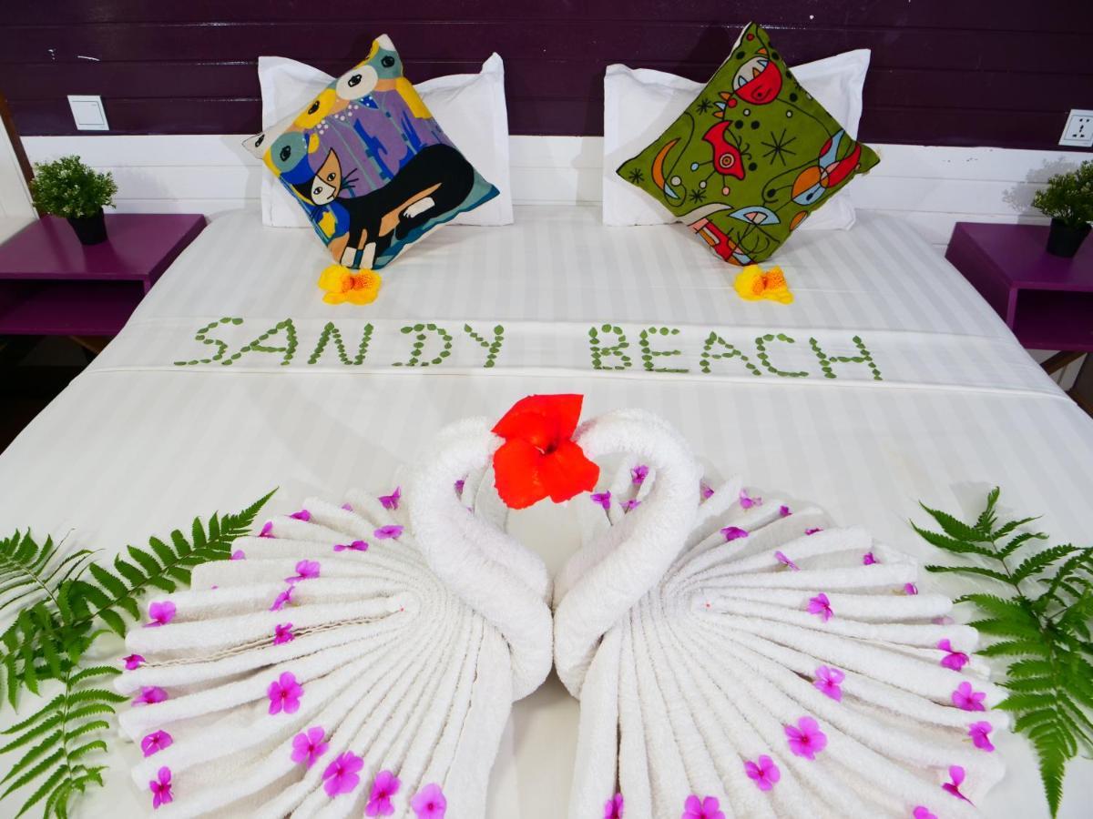 Sandy Beach Bungalows Koh Rong Sanloem Bagian luar foto