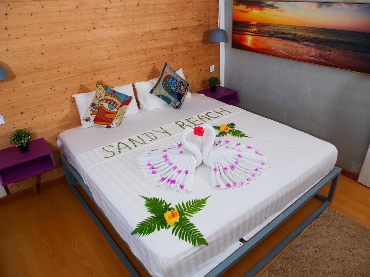 Sandy Beach Bungalows Koh Rong Sanloem Bagian luar foto