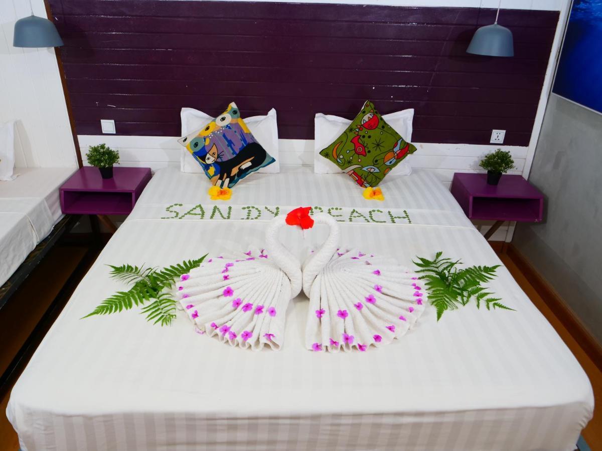 Sandy Beach Bungalows Koh Rong Sanloem Bagian luar foto