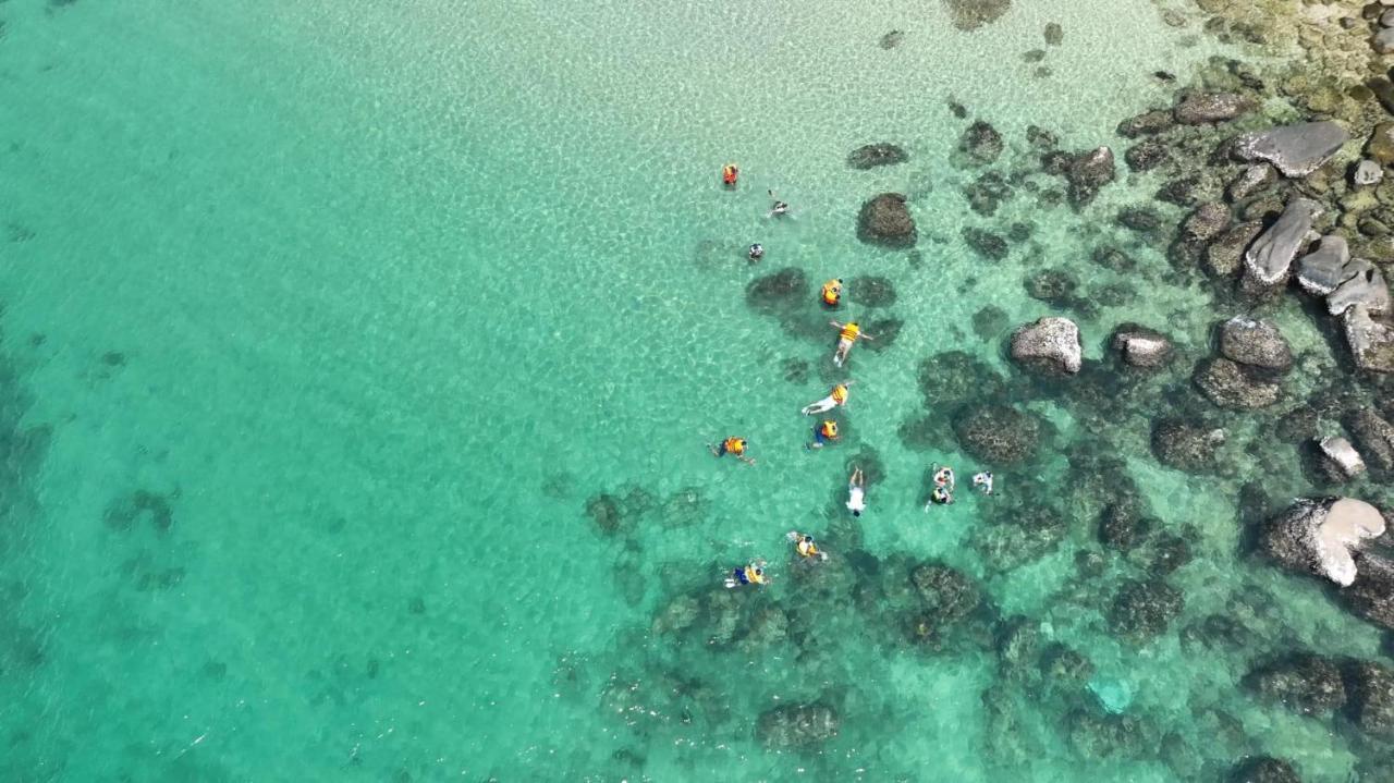 Sandy Beach Bungalows Koh Rong Sanloem Bagian luar foto