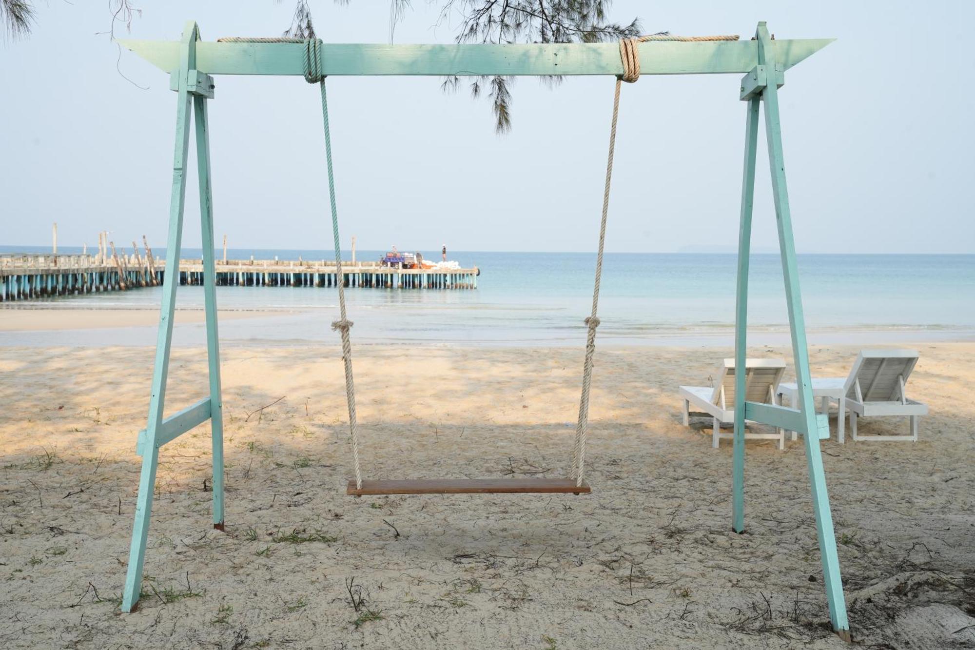 Sandy Beach Bungalows Koh Rong Sanloem Bagian luar foto