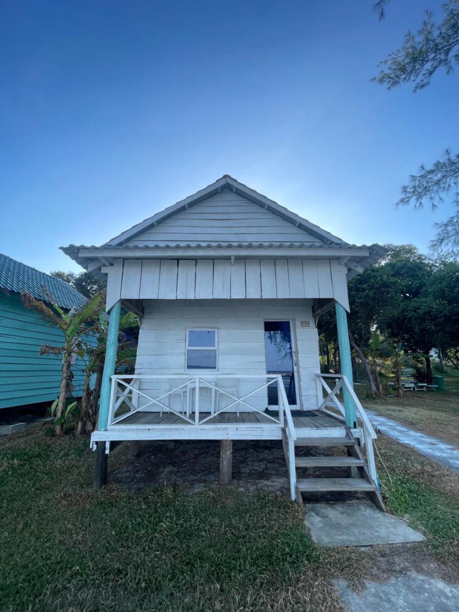 Sandy Beach Bungalows Koh Rong Sanloem Bagian luar foto